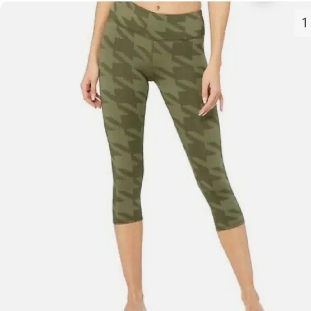 ALO Yoga‎ Houndstooth Capri Leggings